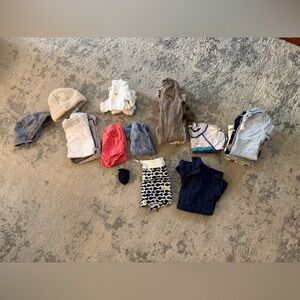 Boys Clothing Bundle-Ranges:0-9 Months 
Onesies/footies
Shorts/pants
Hats/socks